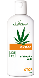 Aknea osetrujici voda
